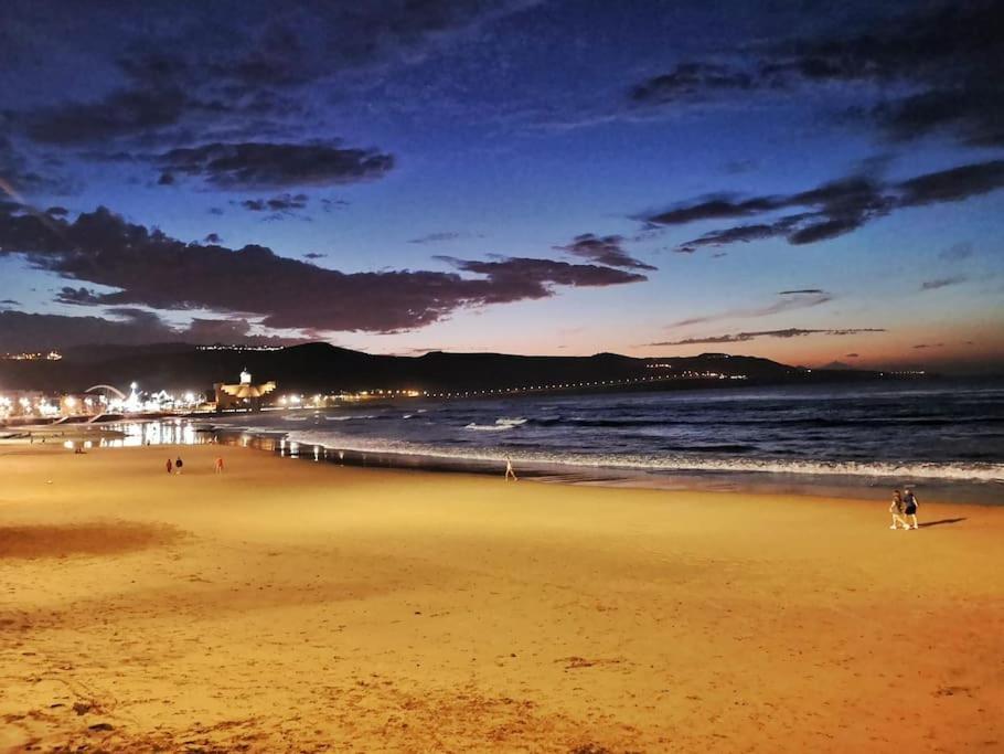 Agua De Abril Las Canteras ¡En Un Minuto En El Mar! Ideal Descansar/Teletrabajar Apartment ลาสปัลมาส เด กรานคานาเรีย ภายนอก รูปภาพ